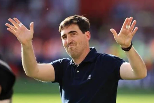Liverpool bổ nhiệm Andoni Iraola: Cuộc đại tu nhân sự và sự ra đi của các công thần