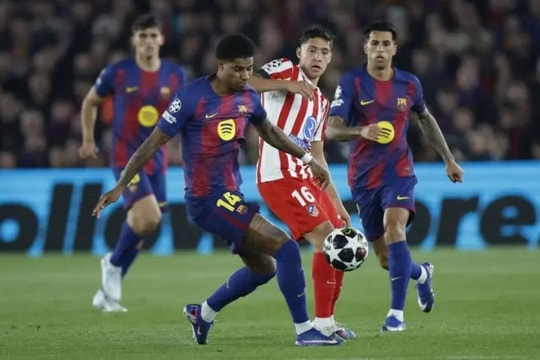 Barcelona bị cô lập: Cái giá từ những sai lầm ngoại giao trên thị trường chuyển nhượng