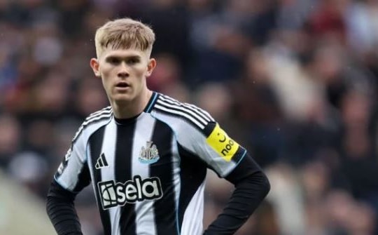 MU tự tin chiêu mộ Lewis Hall từ Newcastle nhờ át chủ bài Christopher Vivell