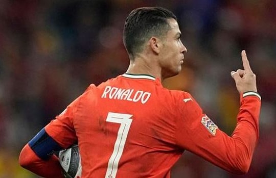 World Cup 2026: Ronaldo tuổi 41 vẫn khiến HLV kinh ngạc và đột phá công nghệ việt vị 10cm