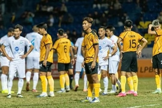 Thanh Hóa trụ hạng V-League: Phía sau tấm vé ở lại là tương lai mờ mịt