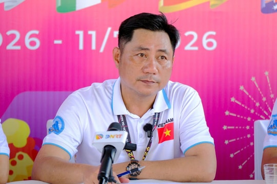 Người kể chuyện bằng ánh sáng
