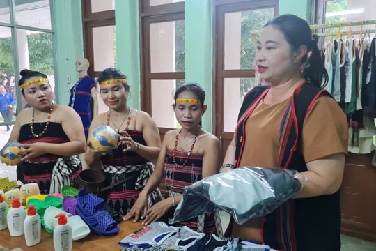 Trường Cao đẳng Quảng Nam tổ chức ngày hội khởi nghiệp sáng tạo dành cho học sinh, sinh viên đồng bào dân tộc thiểu số