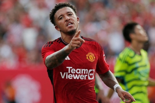MU đại thanh lọc đội hình: Jadon Sancho và 3 ngôi sao chính thức rời Old Trafford