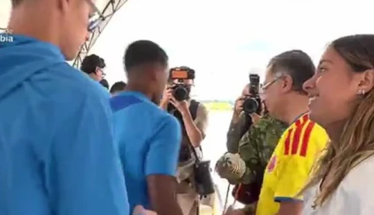 James Rodriguez gây tranh cãi vì phớt lờ con gái Tổng thống Colombia trước thềm World Cup 2026