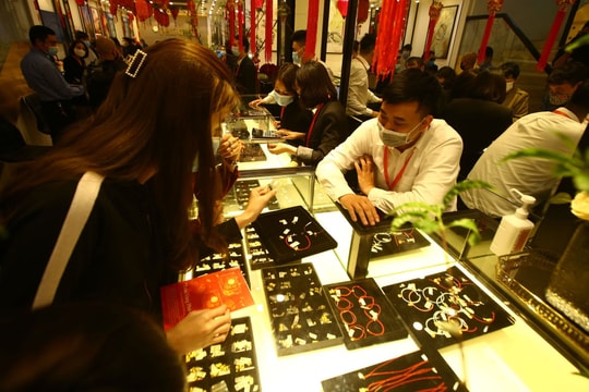 Giá vàng ngày 8/6/2026: Cập nhật giá vàng SJC, giá vàng 24k 9999, vàng thế giới