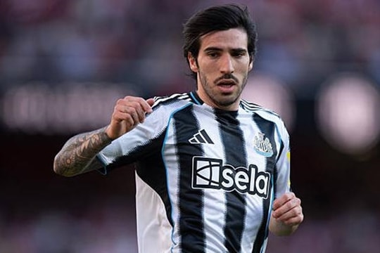 MU chi 80 triệu bảng cho Tonali, Arsenal chiếm ưu thế trong thương vụ Julian Alvarez