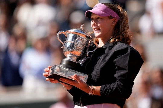 Mirra Andreeva vô địch Roland Garros 2026: Kỷ nguyên mới của quần vợt Nga