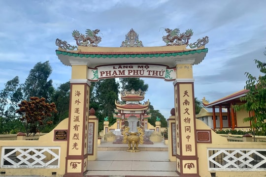 Giấc hương quan trong thơ Phạm Phú Thứ