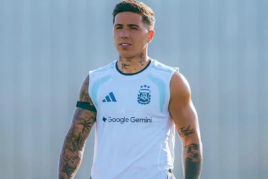 Real Madrid chốt giá 120 triệu bảng cho Enzo Fernandez, MU gia nhập cuộc đua chiêu mộ Cucurella