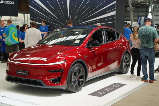 Độ bền thực tế của xe điện Tesla: Vượt xa kỳ vọng và thách thức định kiến xe xăng