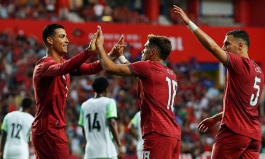 Bồ Đào Nha thắng nhọc Nigeria 2-1: 'Kép phụ' tỏa sáng trong ngày Ronaldo im tiếng
