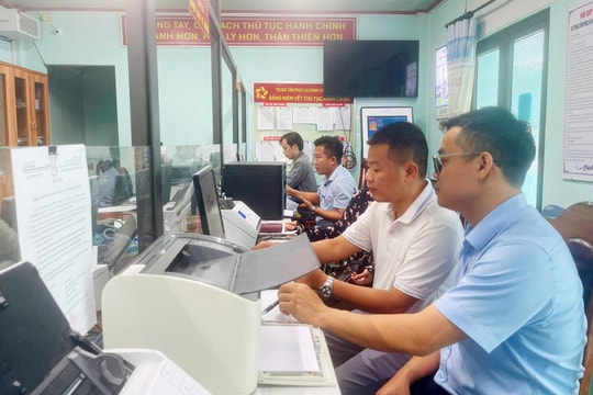 Nâng cao năng lực hành chính số phục vụ người dân