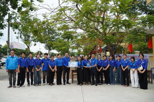 Đà Nẵng: 2.500 tình nguyện viên "Tiếp sức mùa thi" để lại nhiều hình ảnh đẹp