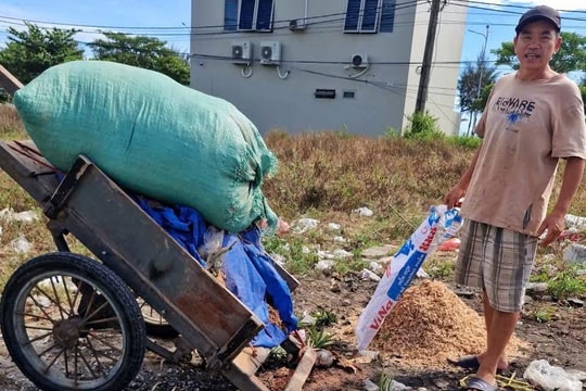 Nỗ lực xóa các “điểm đen” rác thải