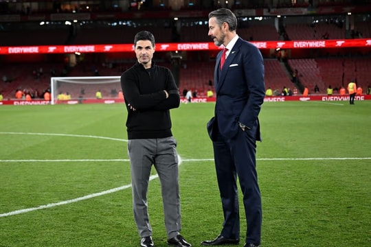 Arsenal thanh lọc 10 cầu thủ: Chiến lược dọn chỗ cho những bom tấn mới