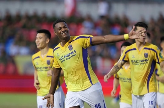 Bắc Ninh thăng hạng V-League kịch tính; Đội tuyển Việt Nam giữ vững vị trí Top 100 FIFA