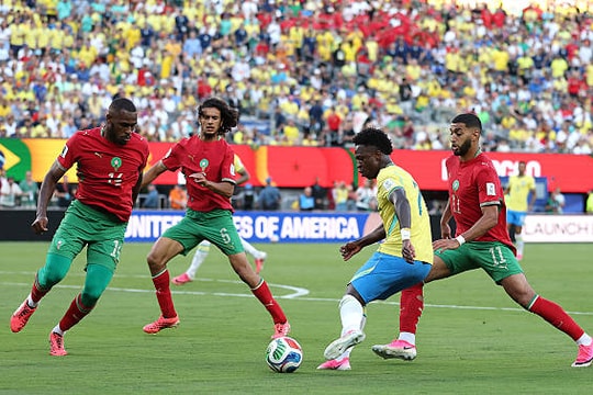Vinicius Junior tỏa sáng cứu Brazil trong trận hòa Morocco tại World Cup 2026