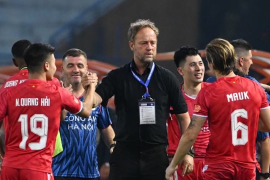 V-League 2025/26: Bài toán lấp đầy khán đài từ tinh thần cống hiến