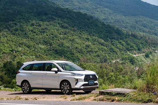 Toyota Veloz Cross tháng 6/2026: Ưu đãi 100% phí trước bạ và giá lăn bánh chi tiết
