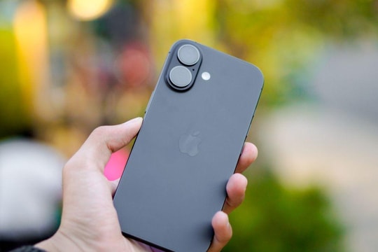 iPhone cũ khác gì với iPhone mới, nên mua hàng mới hay cũ