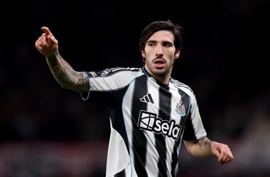 MU dẫn đầu cuộc đua Mateus Fernandes; Arsenal đại chiến Man City vì Sandro Tonali