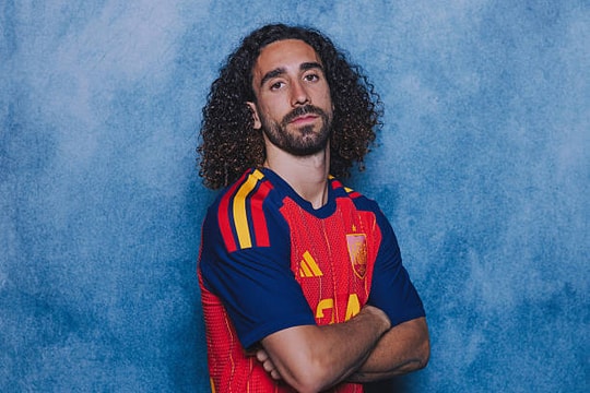Chelsea tìm người thay Marc Cucurella: 4 mục tiêu hàng đầu khi Real Madrid chốt thỏa thuận