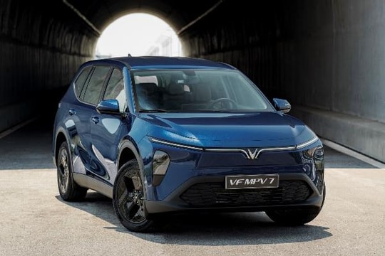 Trào lưu sắm “nhà di động” đi cắm trại mùa hè: VinFast VF MPV 7 bán chạy trong phân khúc MPV 7 chỗ gia đình