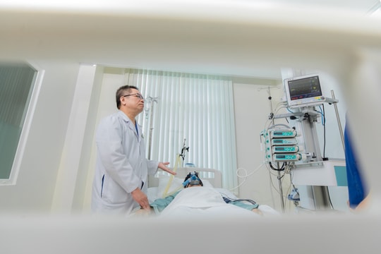 Cuộc chiến sinh tử 2 lần cứu sống nữ bệnh nhân nước ngoài ngay trên bàn can thiệp tại Vinmec Đà Nẵng