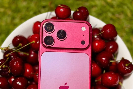 iPhone 18 Pro Max cán mốc 1.399 USD: Giải mã áp lực linh kiện và toan tính chiến lược của Apple