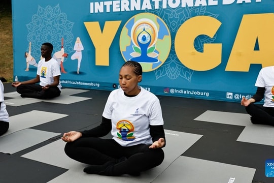 Yoga, sống khỏe cùng năm tháng