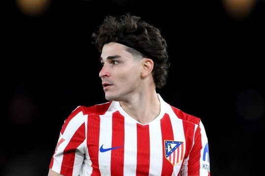 Julian Alvarez quyết rời Atletico Madrid: Giấc mơ Barcelona và di sản của Messi