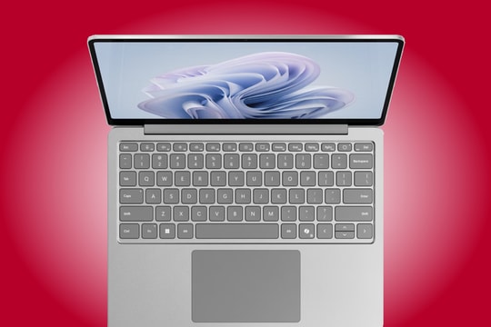 Microsoft Surface Laptop 13 inch mới: RAM 8GB và chiến lược giá dưới 1.000 USD