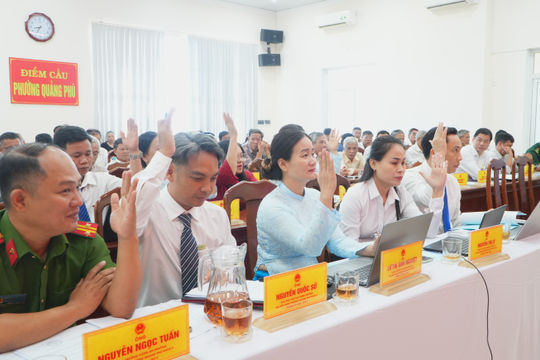 HĐND phường Quảng Phú thông qua đề án sắp xếp tổ dân phố