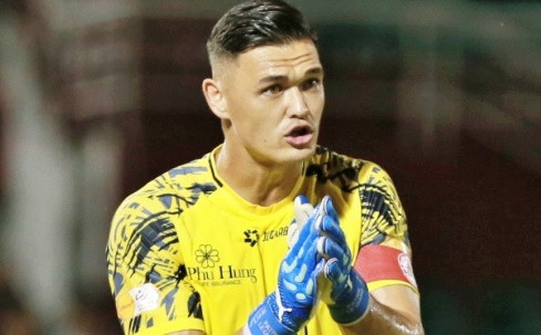 Tuyển Việt Nam hội quân AFF Cup 2026: Quang Hải lên tiếng, Thái Lan khủng hoảng nhân sự