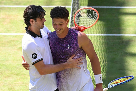 Wimbledon 2026: John McEnroe chọn Sinner là ứng viên số 1, hoài nghi Alexander Zverev