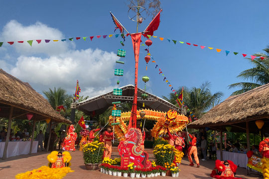 Giữ di sản văn hóa làng xứ Quảng