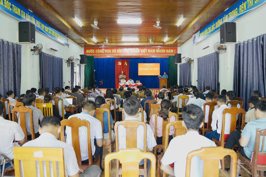 Tỷ lệ giải quyết thủ tục hành chính đúng và trước hạn của xã Trà Đốc đạt hơn 99%