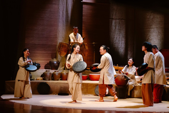 Thanh âm của “đất”