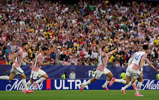 Croatia 2-1 Ghana: Bản lĩnh 'lão tướng' và tấm vé vào vòng knock-out World Cup 2026