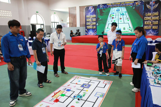 49 đội tranh tài cuộc thi sáng tạo Robotics phường Thanh Khê lần thứ I