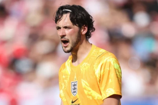 Newcastle United dẫn đầu cuộc đua chiêu mộ thủ thành James Trafford từ Man City