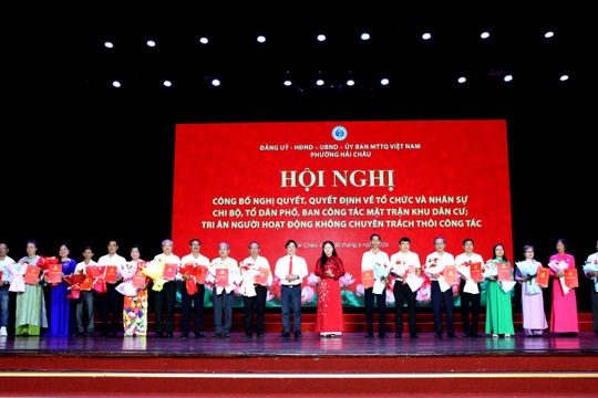 Các địa phương công bố quyết định thành lập thôn, tổ dân phố