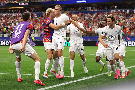 Erling Haaland ghi bàn quyết định, Na Uy vào vòng 16 đội World Cup 2026