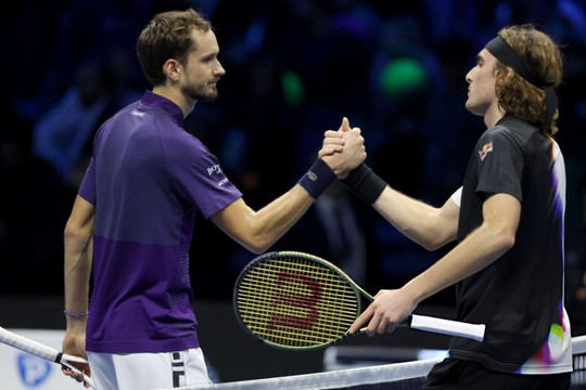 Daniil Medvedev: Stefanos Tsitsipas đủ đẳng cấp để vô địch Grand Slam và trở lại đỉnh cao