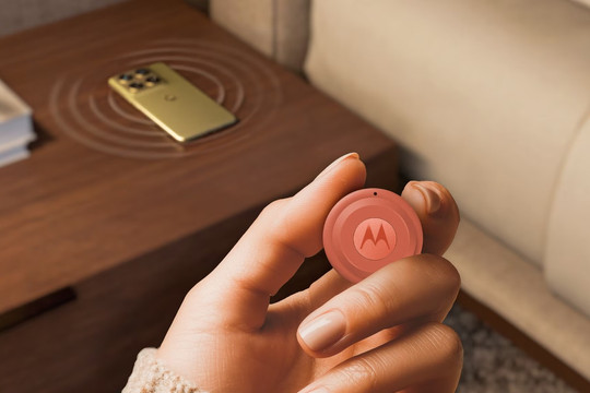 Moto Tag 2 chính thức mở bán tại Mỹ: Đối thủ đáng gờm của AirTag sở hữu công nghệ Bluetooth 6.0