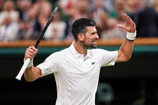 Wimbledon 2026: Djokovic và Sinner nhọc nhằn vượt ải trong ngày 'ác mộng' của chủ nhà