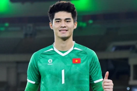 Trần Trung Kiên và áp lực khung gỗ ĐTQG; Biến động nhân sự lớn tại V-League