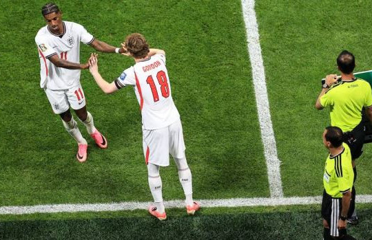 Harry Kane lập cú đúp, tuyển Anh ngược dòng kịch tính trước DR Congo tại World Cup 2026