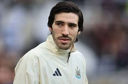 Tottenham chi kỷ lục 237 triệu bảng: Kế hoạch tái thiết tham vọng của Roberto De Zerbi